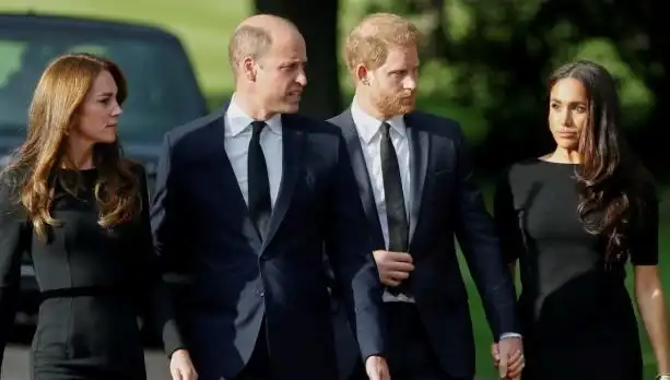 Prens William, Kardeşi Harry'yi Affetmekte Zorlanıyor: Kraliyet Aile İlişkileri Nasıl Etkileniyor?