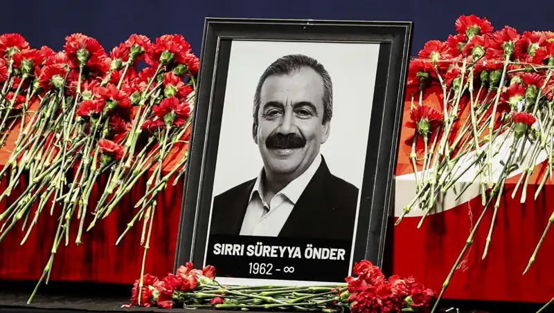 Meclis'te Sırrı Süreyya Önder Anması: Hatıralar Yeniden Canlandı
