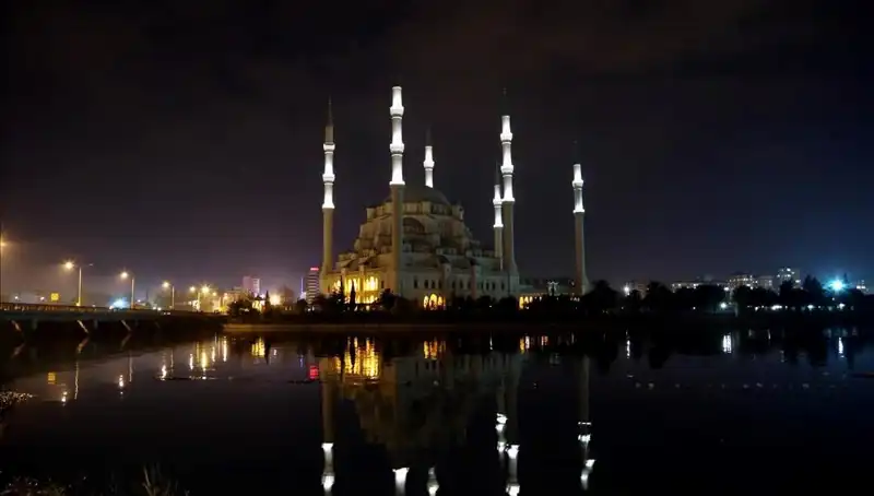 Adana Ramazan 2025 İftar Saati ve Oruç Açma Zamanı