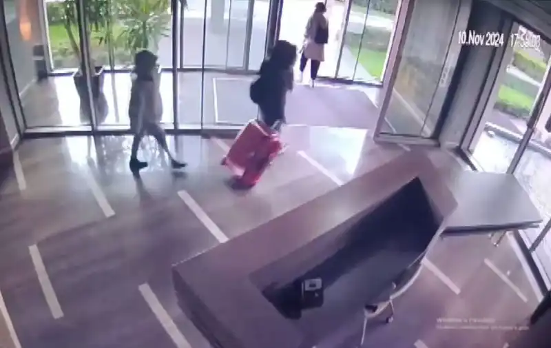 İstanbul’da Olay Yaratan Milyonluk Soygun: İş Adamının Evi Hedef Alındı