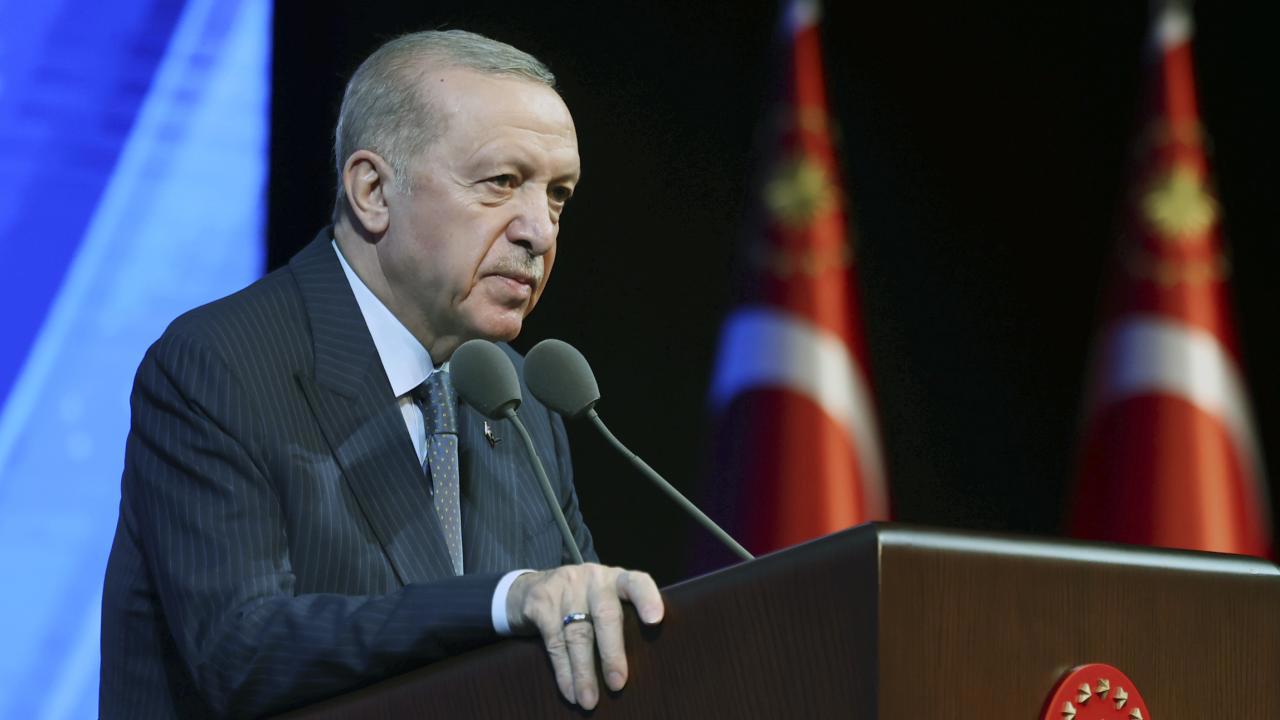 Cumhurbaşkanı Erdoğan Adalet Sisteminin İyileştirilmesi İçin Çalışmalarını Sürdürüyor