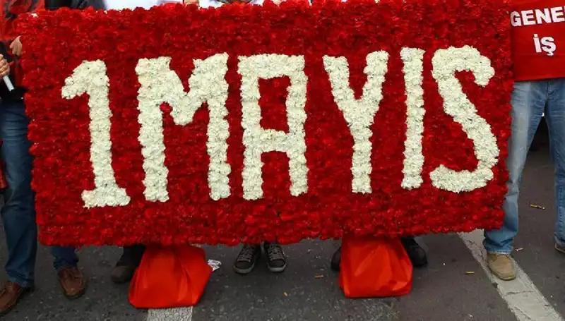 1 Mayıs Emek ve Dayanışma Günü Resmi Tatil Mi? Okullar Açık mı Kapatılacak?