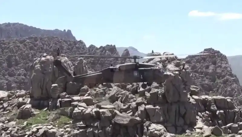 PKK'nın Silah Bırakma Süreci: Tarihi Adımlar ve Beklentiler