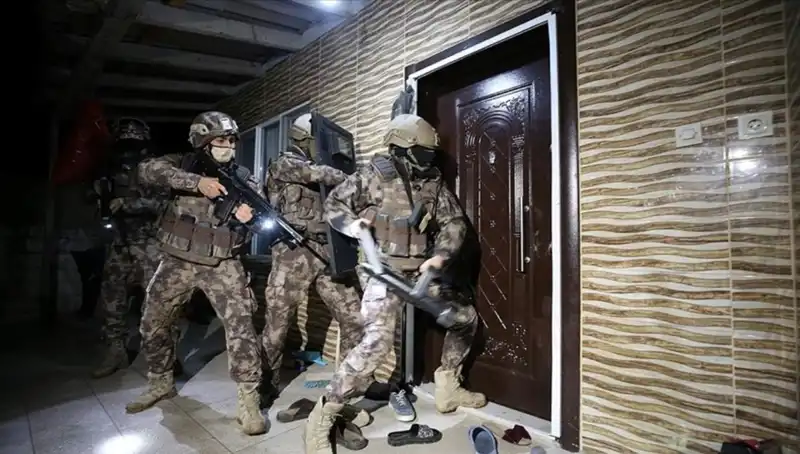 Suç Dünyasına Büyük Darbe: 158 Şüpheli Tek Seferde Yakalandı