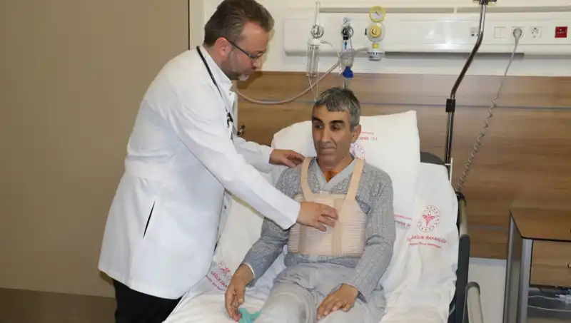Aort Damarı Yırtılması: 6 Ayda İki Ameliyat ve Uzun Süreli Mücadele