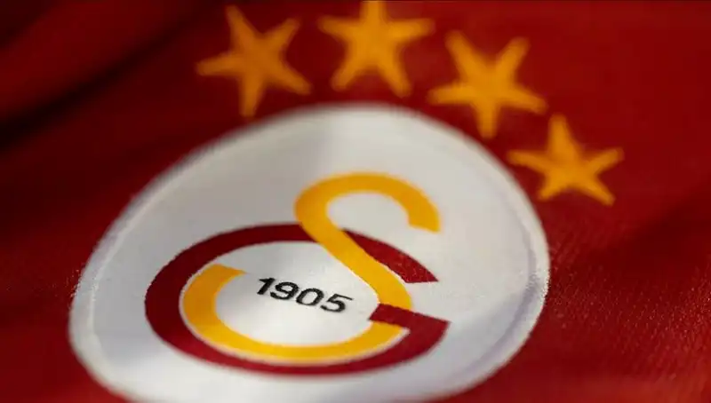Galatasaray'dan Çarpıcı Bir Tepki: Hakem Kararları Tartışma Yarattı!