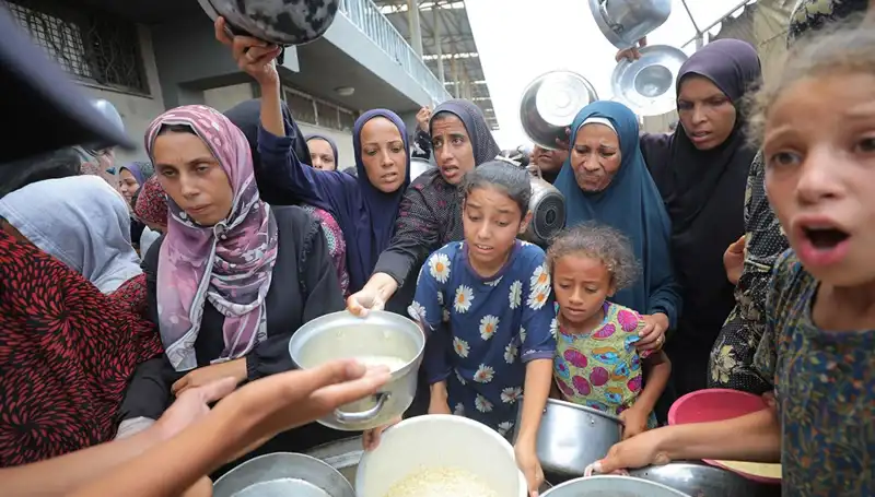 Gazze'de Açlık Krizi: Ölü Sayısı 222'ye Ulaştı, Uluslararası Tepkiler Büyüyor