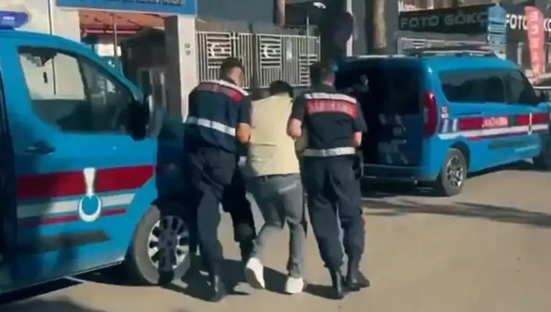 10 İlde Gerçekleştirilen Büyük Operasyon: 74 Gözaltı ile Suç Örgütlerine Darbe