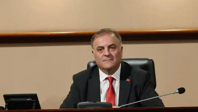 Nuri Aslan: İBB Başkanvekili'nin Hayatı ve Başarıları Hakkında Her Şey