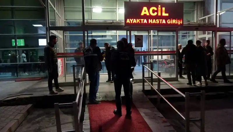 Hastane Acil Servisinde Silahlı Kavga: Durum Dramatiği Tırmandırdı