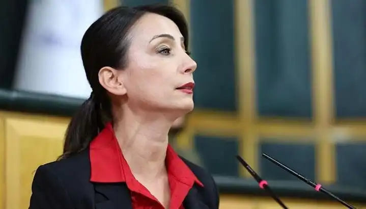 Abdullah Öcalan'dan Yeni Bir Umut: Silah Bırakma Çağrısı ve DEM Parti'nin Siyasi Turuna Başlangıcı