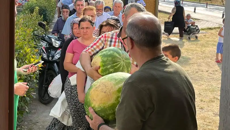 Üreticiden Tüketiciye: Bedava Dağıtılan Hasat İle Tarımın Geleceği