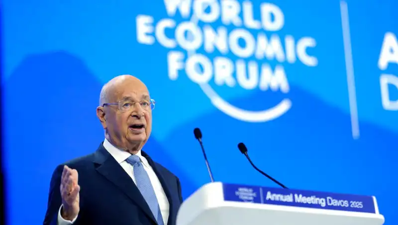 Klaus Schwab, Davos’un Kurucusu Olarak Görevinden Neden Ayrıldı?
