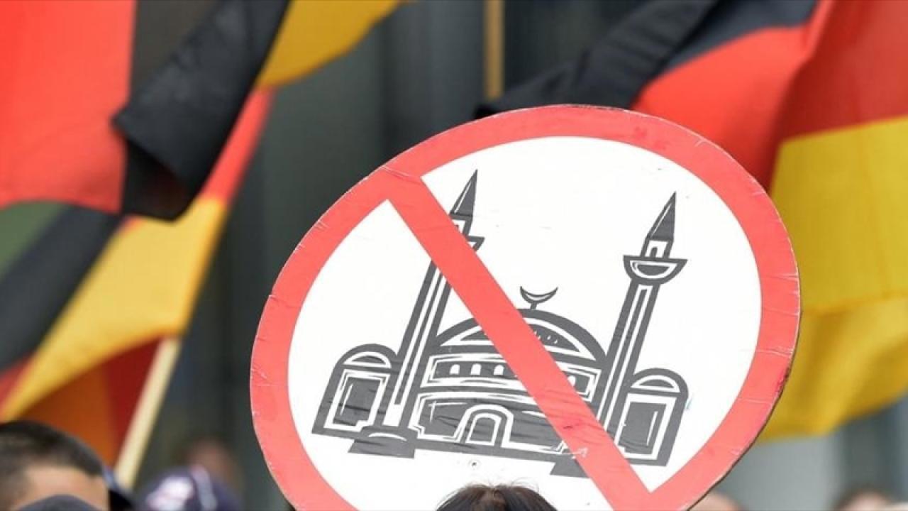 Almanya'da Müslüman Karşıtı İrkcılık Raporlama Merkezi Açılıyor