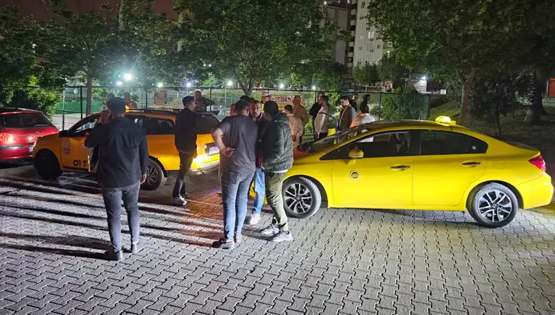 Adana’da Korsan Taksi Krizi: Taksici Dayak Yedi!