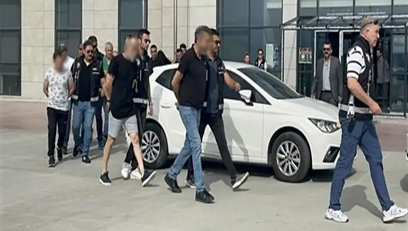 36 Bin Kişiyi Hayal Ile Dolandıran Turizm Firması İtiraf Etti
