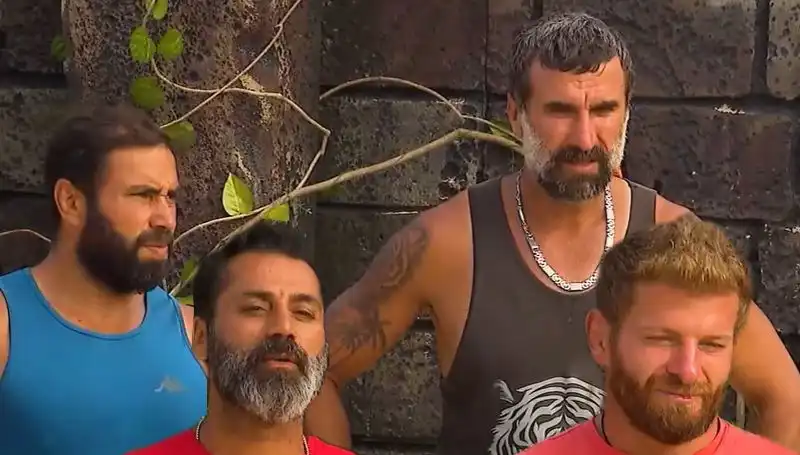 Survivor’da Şoke Eden Veda: Kader Grubunu Yeniden Birleştirmedi