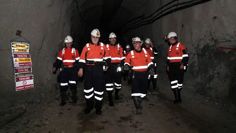 Altın Madeni Ziyareti: Bakan Işıkhan’ın Yerinde Değerlendirmeleri ve Beklentileri