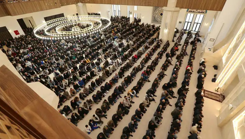 Cuma Namazı Saatleri: 4 Nisan 2025’te İstanbul, Ankara, İzmir'de Ne Zaman Kılınacak?