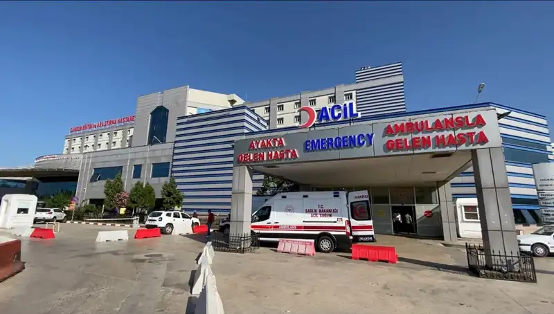 Türkiye'de Tavuktan Zehirlenen 225 İşçi Taburcu Edildi: Olayın Sebepleri Üzerine Tartışmalar Başladı