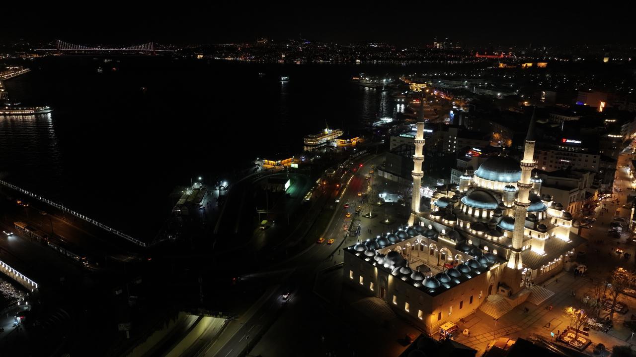 Miraç Kandili Coşkusu Türkiye'yi Sardı