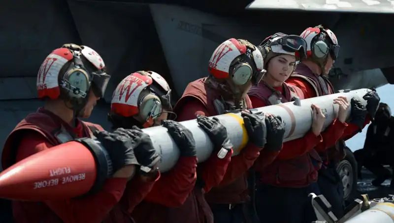 Amerikan Füzeleri Suudi Arabistan'a Gidiyor: Güvenlik Stratejileri Nasıl Etkileniyor?