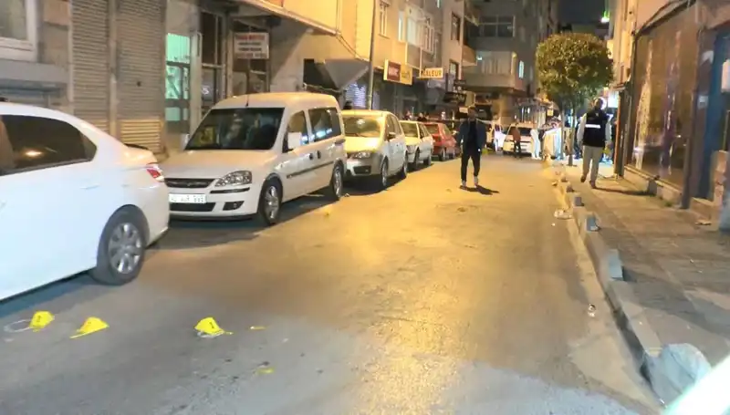 İstanbul’da Motosikletli Silahlı Saldırı: Korkunç Olayda Bir Ölü, Bir Yaralı
