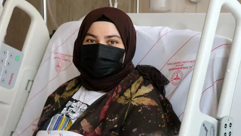 Bitki Çaylarının Hastalıklı Etkisi: Karaciğer Nakli Hayat Kurtardı