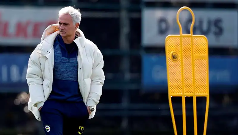 Mourinho’nun Bir Numarası: Futbolda Strateji ve Başarı İçin Altın Formül