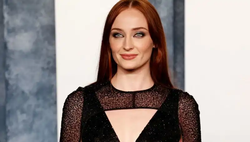 Sophie Turner'ı Kızdıran Yorum: Game of Thrones'un Ardındaki Gerçek