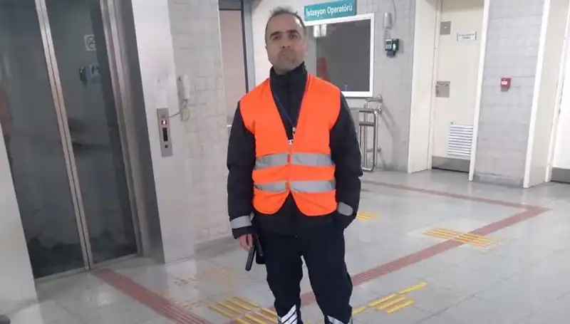 Trende Sigara İçen Yolcu, Güvenlik Görevlisini Öldürerek Şok Etkisi Yarattı