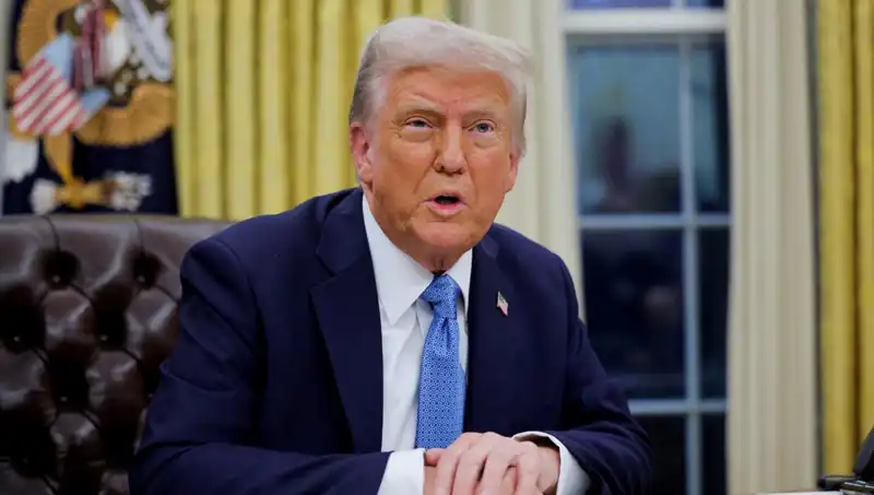 Trump'tan Sert Mesaj: İran Petrolü Alan Ülkelere Yaptırım Geliyor!