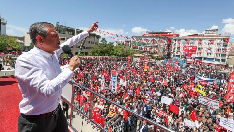 Özgür Özel’den Çarpıcı Açıklama: Örgüt Silah Bırakmalı mı?