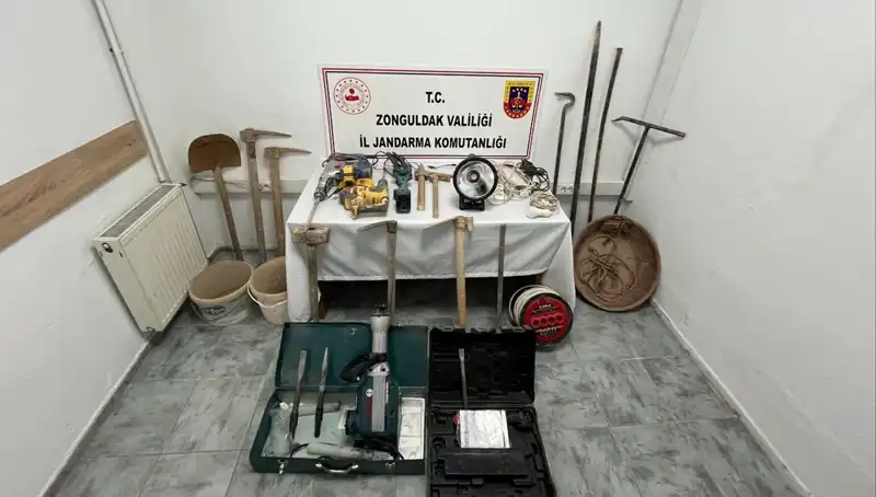 Çaycuma’da İhlal: Kaçak Kazı Yapan 5 Kişi Tutuklandı