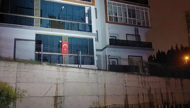 Sakarya'da Beklenmedik Durum: 4 Katlı Apartman Neden Tahliye Edildi?