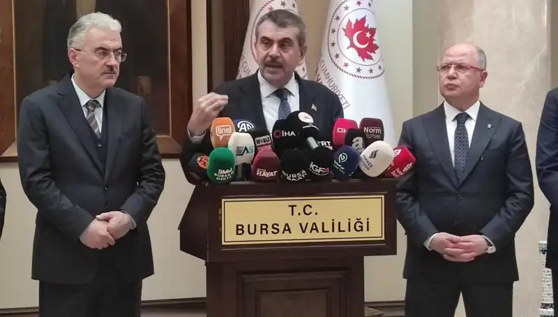 Bakan Tekin: Protestolara Katılan Çalışanlara Yaptırım Uyarısı Geldi!