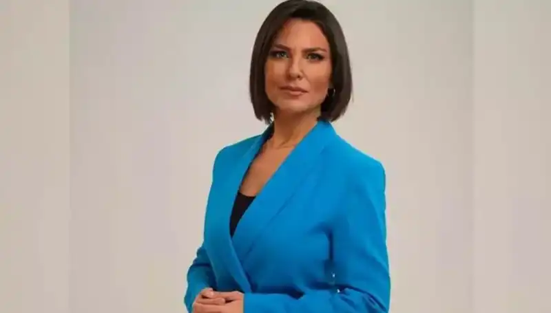 Ece Üner: Türkiye'nin Tanınmış Spikeri, Hayatı ve Kariyeri Hakkında Her Şey