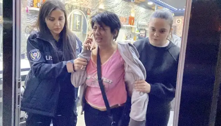 Kadın, Polise "Köpek" Dediği İçin Gözaltına Alındı