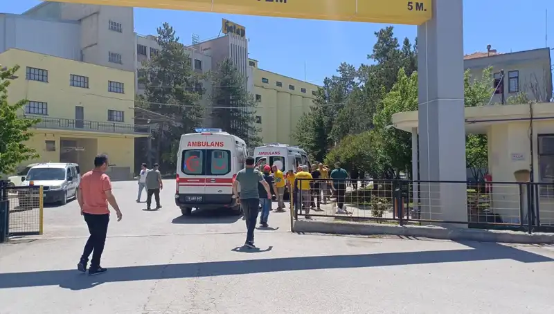 Çorum'daki Un Fabrikasında Şok Edici Patlama: Çok Sayıda Yaralı Var