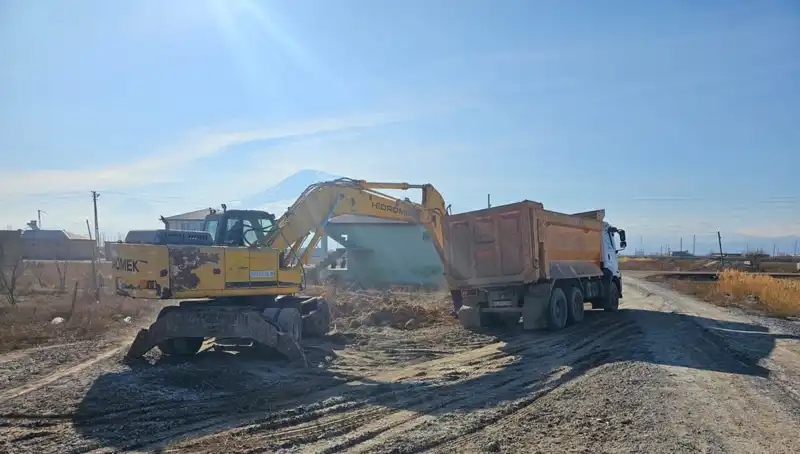 Iğdır'da Tehlike Saçan 179 Metruk Yapı Yıkıldı