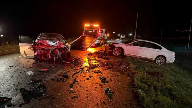 Çanakkale'de Korkunç Trafik Kazası: 3 Can Kaybı ve 1 Yaralı