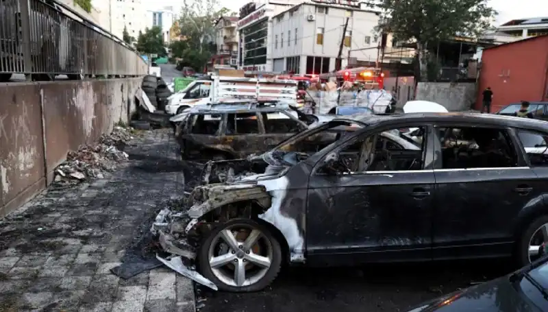 Sanayi Alanında Bekleyen Araçlar Alev Alev Yandı: Detaylar Ortaya Çıktı