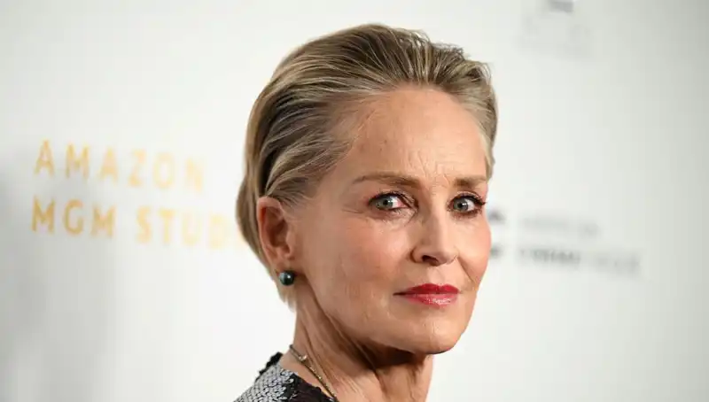 Sharon Stone, Annesinin Vefatını Sosyal Medyada Duyurdu: Duygusal Paylaşımına Tepkiler Yağıyor