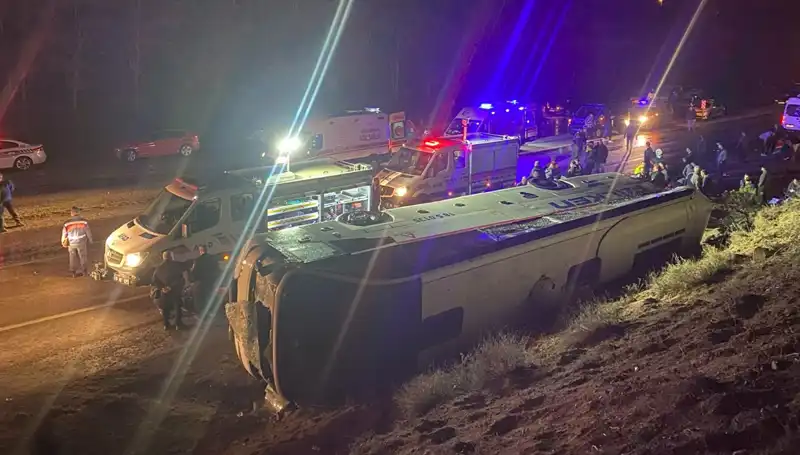 İşçi Servisi Şarampole Devrildi: 23 Yaralı, Kazanın Ardında Neler Var?