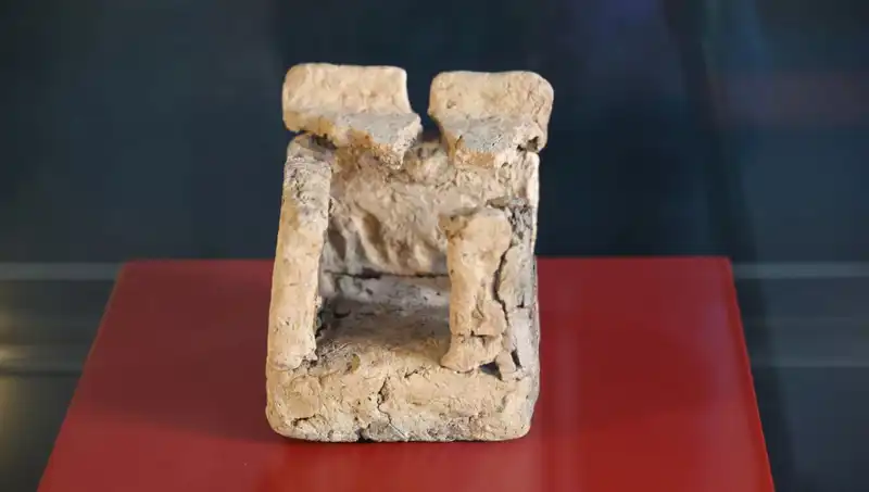 Dünyanın İlk Maket Ev Yapısı, Diyarbakır Müzesi’nde Sanatseverlerle Buluşuyor