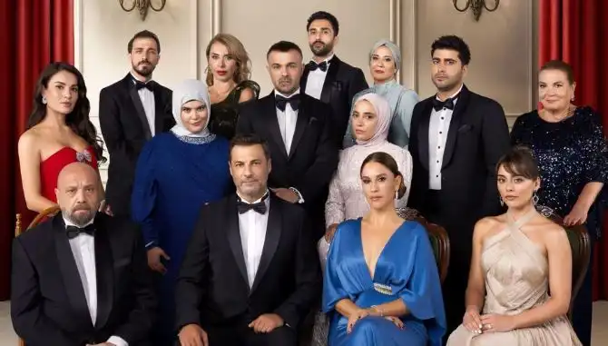 Kızılcık Şerbeti Yeni Sezonu ile Geri Dönüyor: İlk Bölüm Tarihi Belli Oldu!